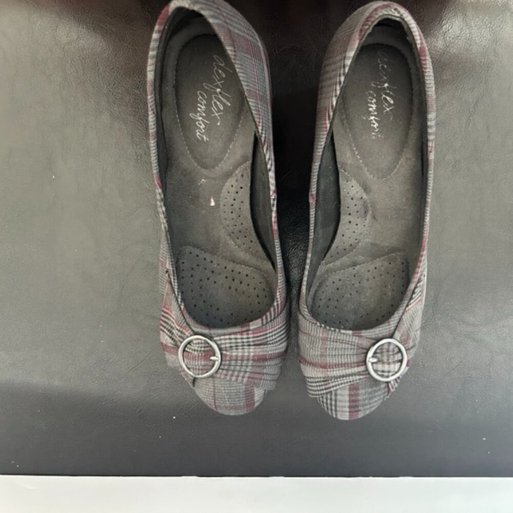 Women wedge heels size 8